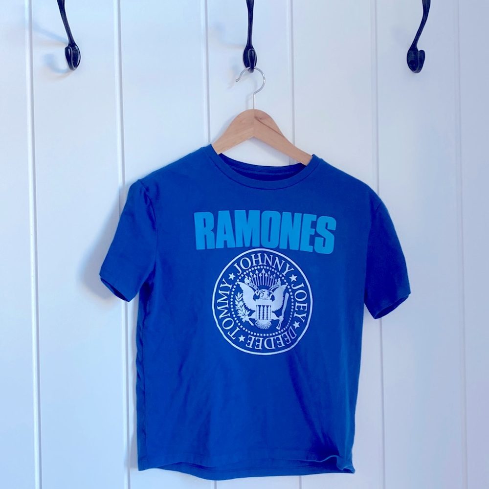 Ramones band t-shirt